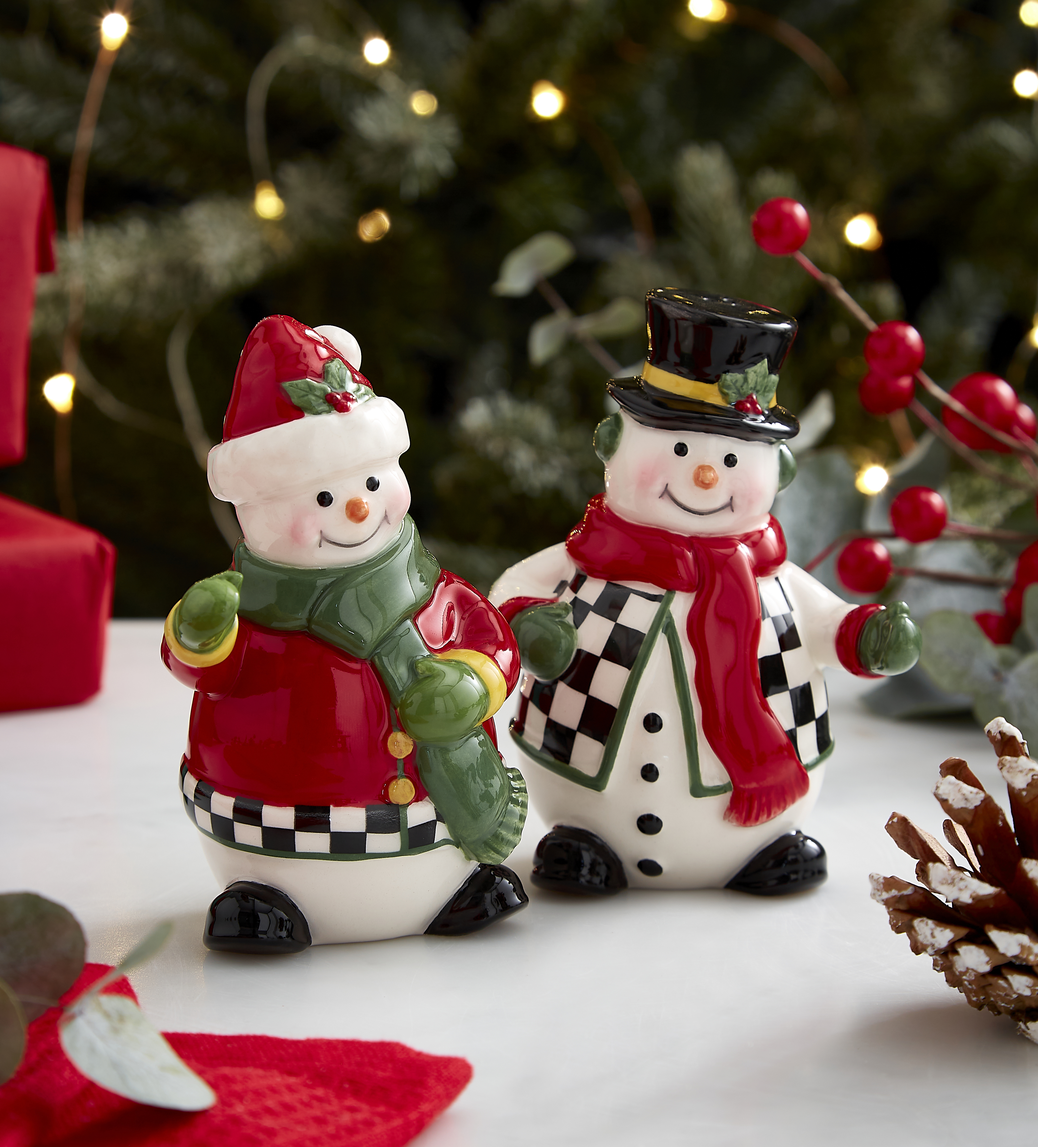 Christmas Tree Figural Snowman Salt and Pepper image number null